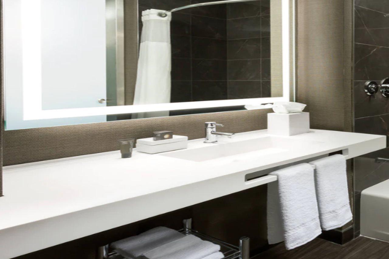 Ac Hotel By Marriott New York Times Square Bagian luar foto