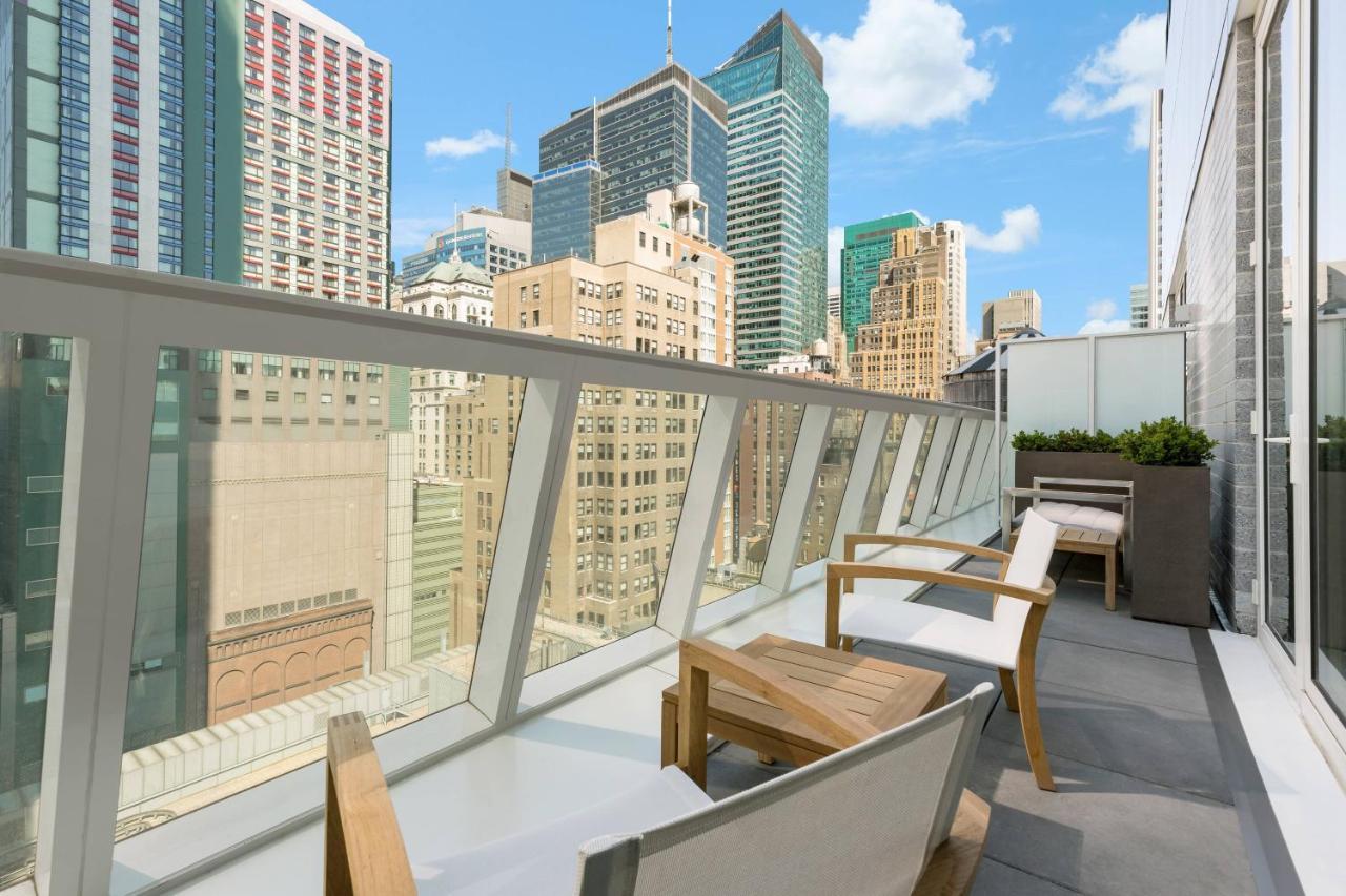 Ac Hotel By Marriott New York Times Square Bagian luar foto