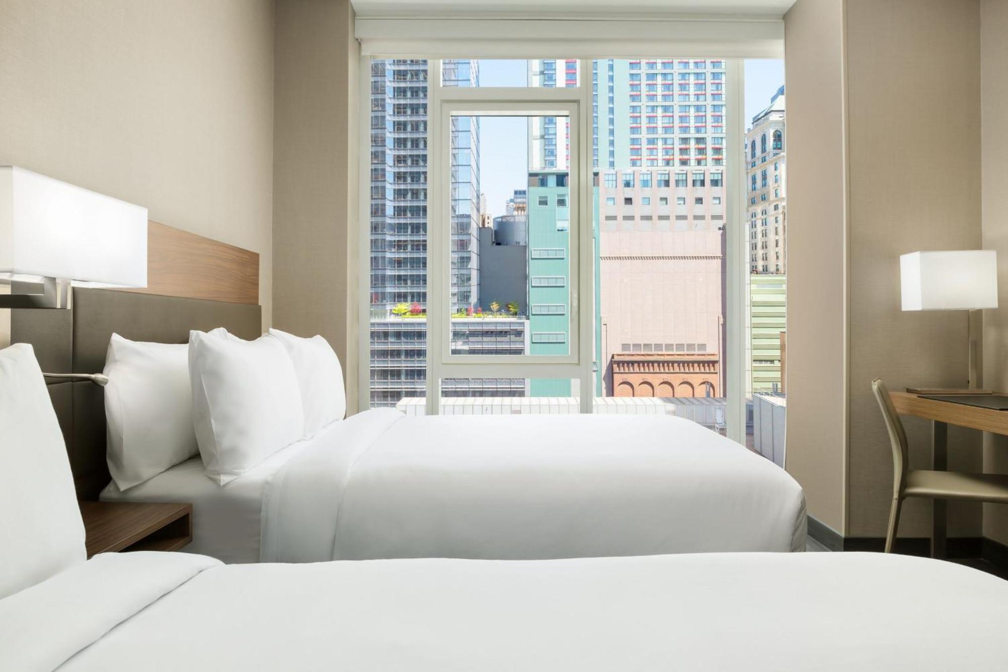 Ac Hotel By Marriott New York Times Square Bagian luar foto